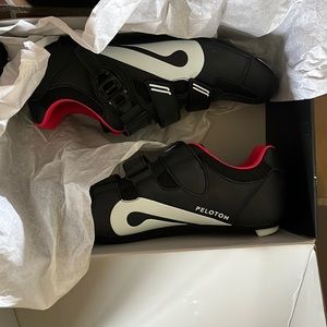 Peleton cycling shoes size 12 / 46